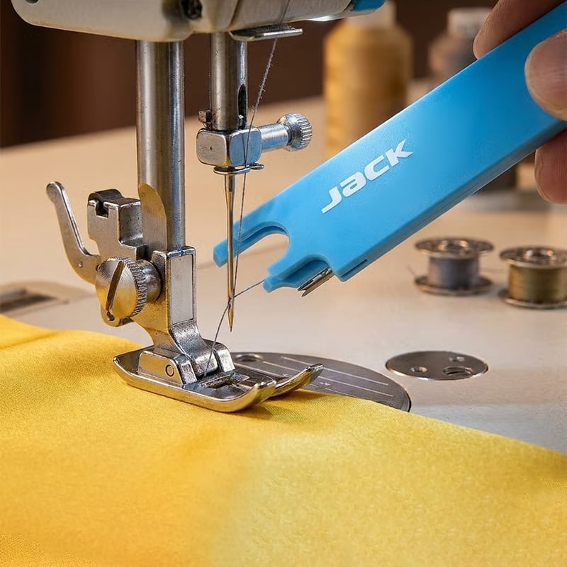 Naai-accessoires – universele draadinsteke