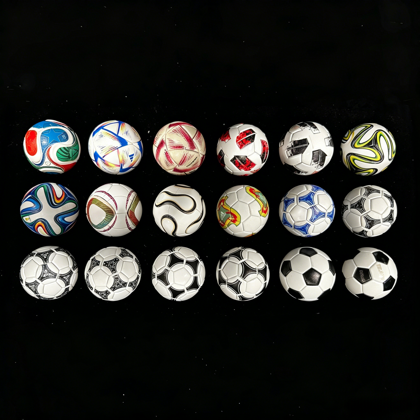 🏆 Collectie handgemaakte mini-voetballen (1970–2026) – WK 2026-uitverkoop🔥 Tot 50% KORTING!
