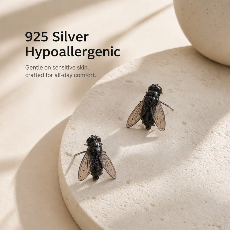 🔥Laatste dag van de kortingen! Realistic Fly Stud Earrings – Quirky Novelty Statement Jewelry