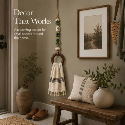 Decoratieve handdoekhanger met kralen en houten ring