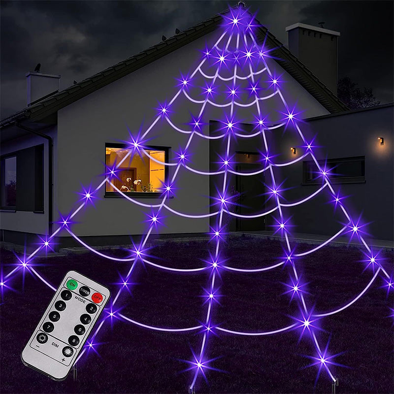Halloween-lampjes in de vorm van een gloeiend spinnenwe