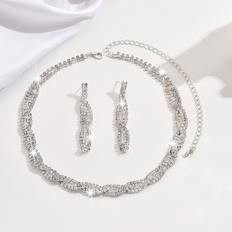 🎉 Uitverkoop 2026 — Meer dan 21.500 verkocht ✨ Set met een schitterende ketting en oorbellen met strass-steentjes en klauwbevestiging