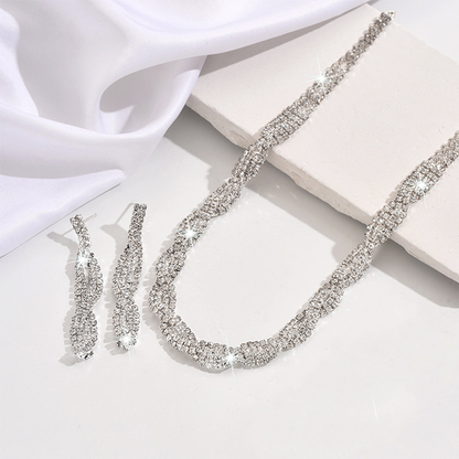 🎉 Uitverkoop 2026 — Meer dan 21.500 verkocht ✨ Set met een schitterende ketting en oorbellen met strass-steentjes en klauwbevestiging