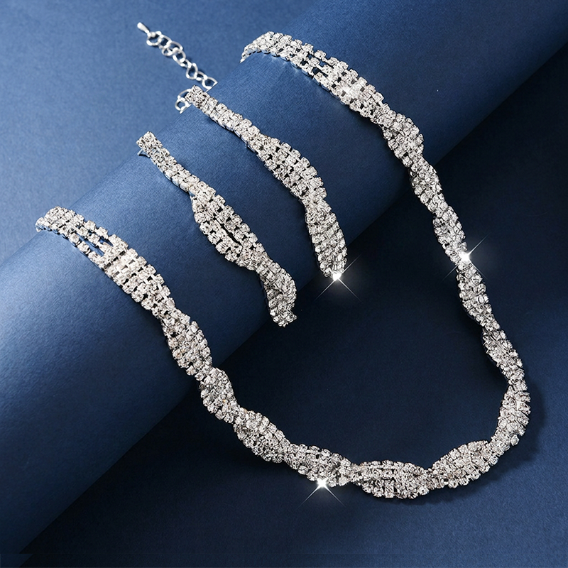 🎉 Uitverkoop 2026 — Meer dan 21.500 verkocht ✨ Set met een schitterende ketting en oorbellen met strass-steentjes en klauwbevestiging